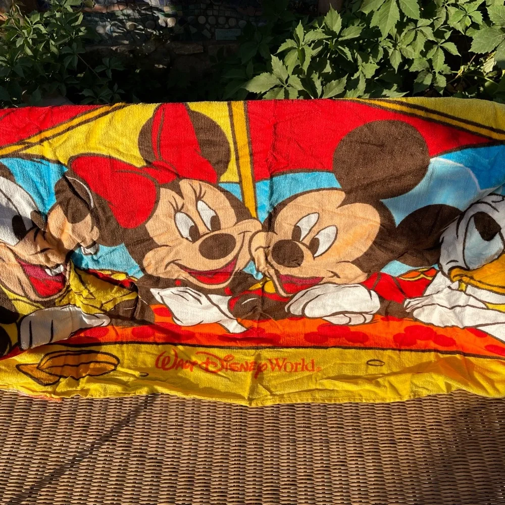 New vintage Walt Disney World Towel Backpack